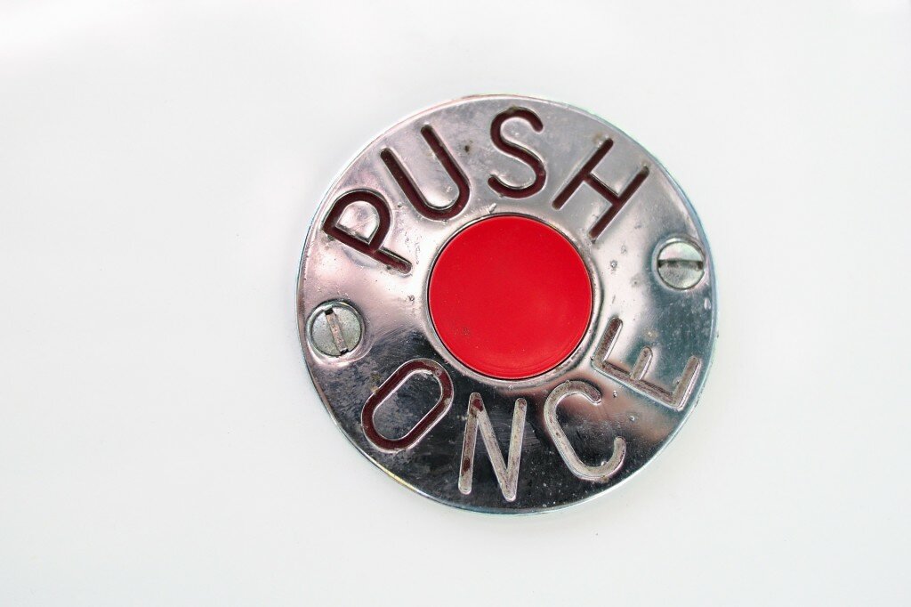 button-623174_1920