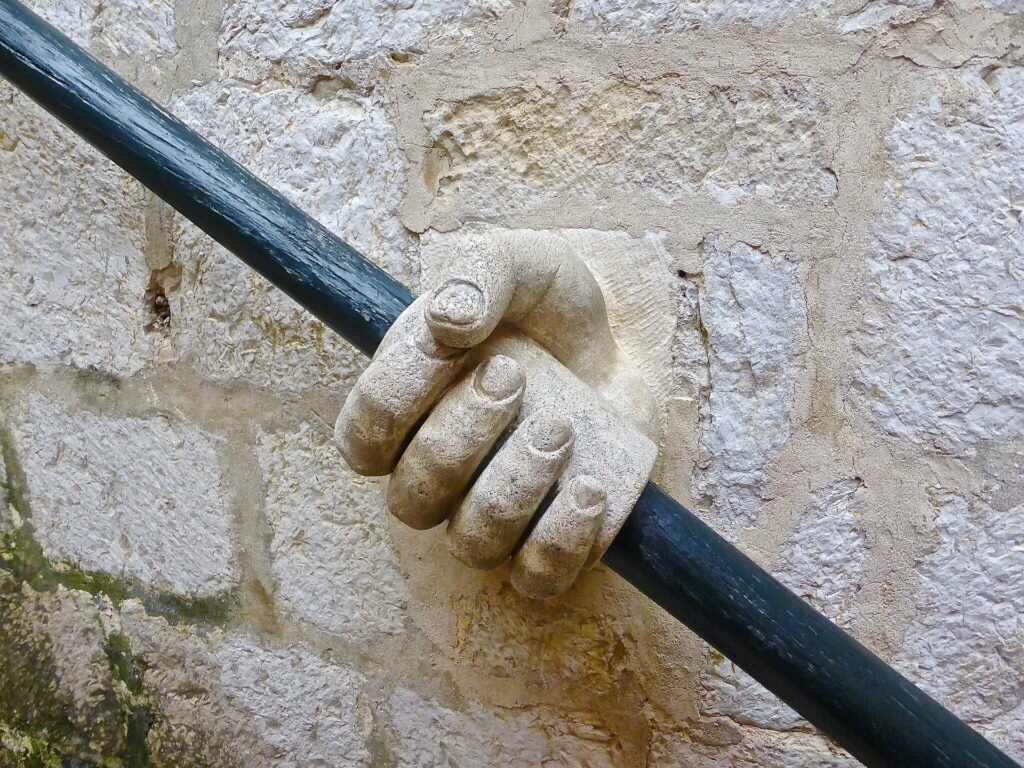 hand-408781_1920
